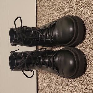 Boys leather laced ankle boots